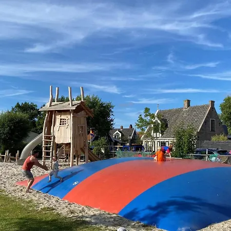 Vila In Wieringer Style With Hot Tub