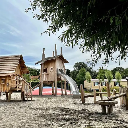 In Wieringer Style With Hot Tub Villa Hippolytushoef